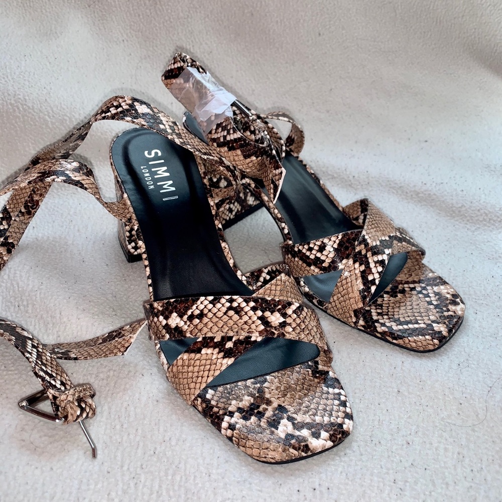 Snakeskin strappy heeled sandals - Picture 2 of 6